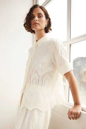 PIXEL TOP - CREAM BRODERIE